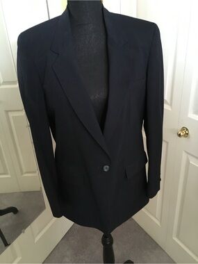 Lady Edward’s Women’s Classic Navy Single-Button Blazer